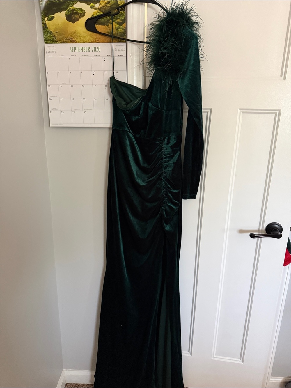 Emerald Green Velvet One-Shoulder Evening Dress with Feather Trim - Picture 2 of 2